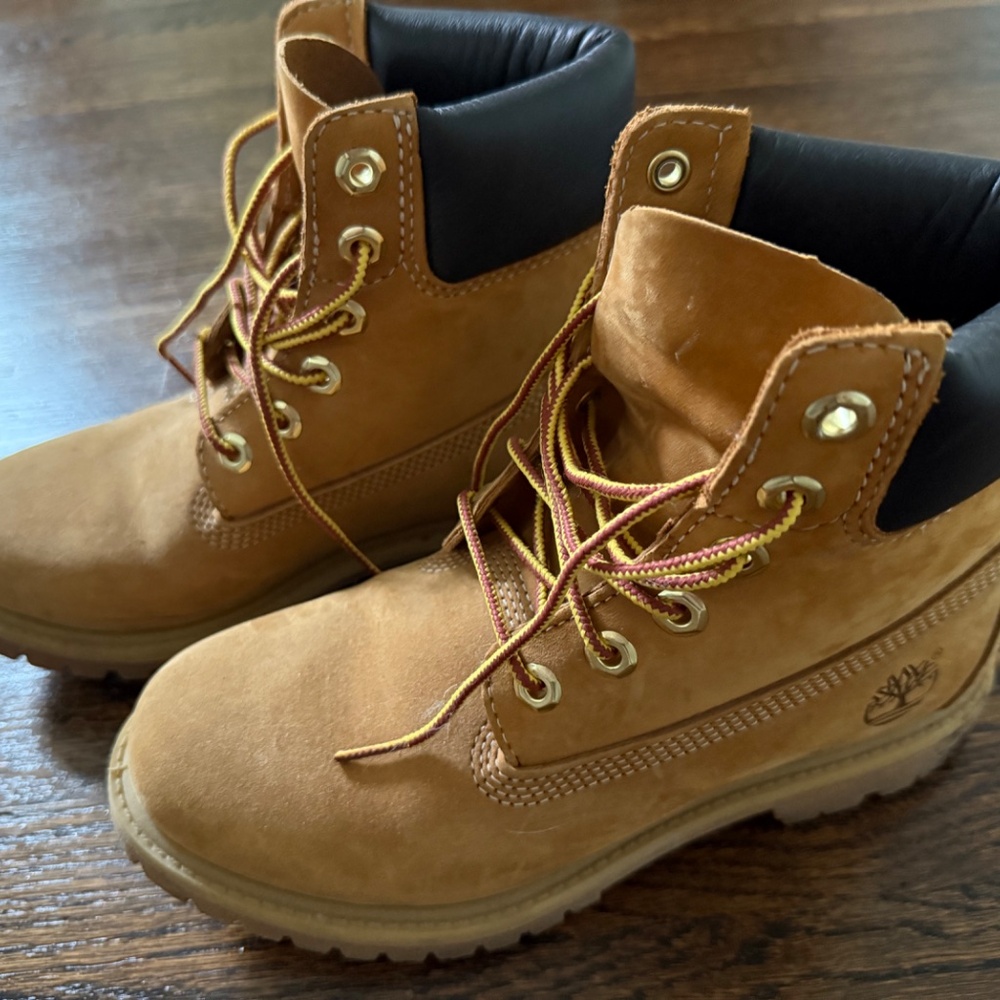 Women's Timberland Premium 6-inch Waterproof Boots, Size 6.5